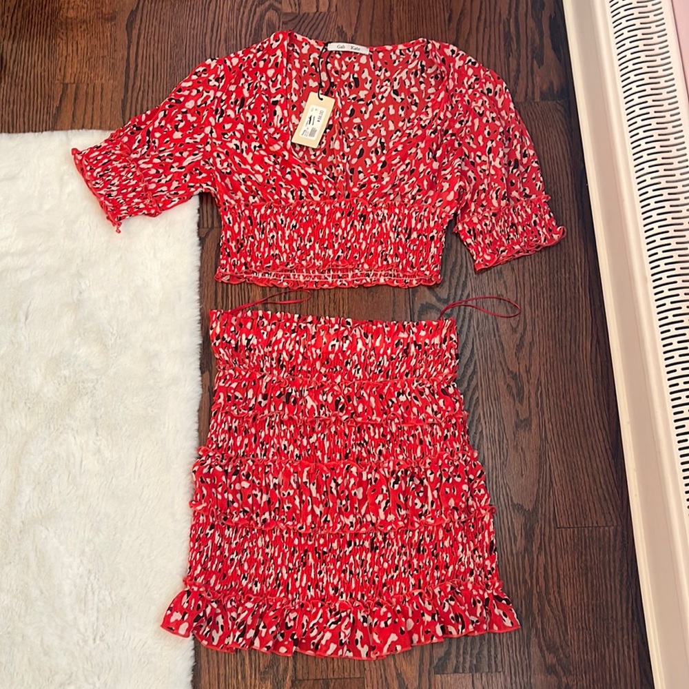 Two piece set